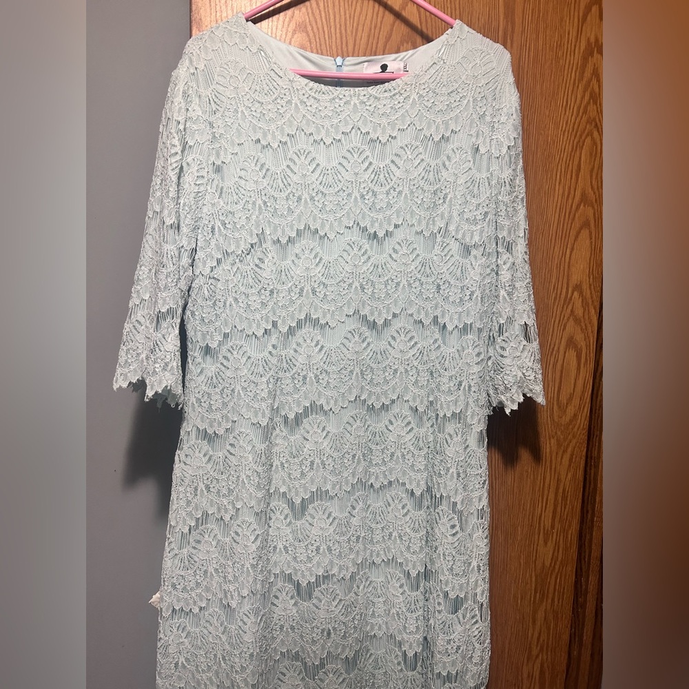 Dainty Jewells Lace Midi Dress in Light Blue - Picture 3 of 3